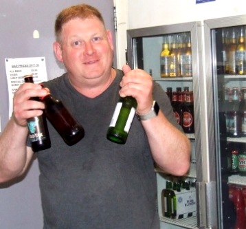 Our chief host for the night: Simon Thornton was in full control in the bar. Our chief host for the night: Simon Thornton was in full control in the bar.