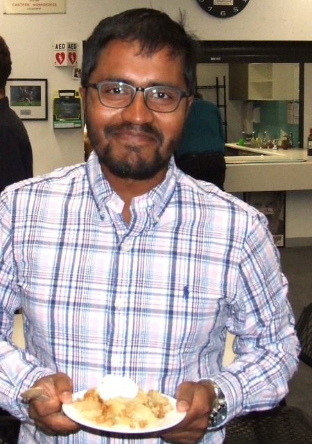 Maks Rahman enjoyed the apple crumble dessert. Maks Rahman enjoyed the apple crumble dessert.