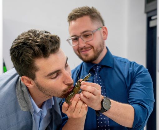 Steve Esmore shows his affection for his favorite. Nick Brelis showed no such affection - straight into the pot at the end of the meet. Steve Esmore shows his affection for his favorite. Nick Brelis showed no such affection - straight into the pot at the end of the meet.
