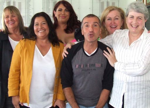 Jim Polondis with some of the women who played with his late wife Tien - L-R Adele Walker, Natalie Demarte, Tanya Intagliata, Jenny O'Brien and Nicole McLachlan. Jim Polondis with some of the women who played with his late wife Tien - L-R Adele Walker, Natalie Demarte, Tanya Intagliata, Jenny O'Brien and Nicole McLachlan.